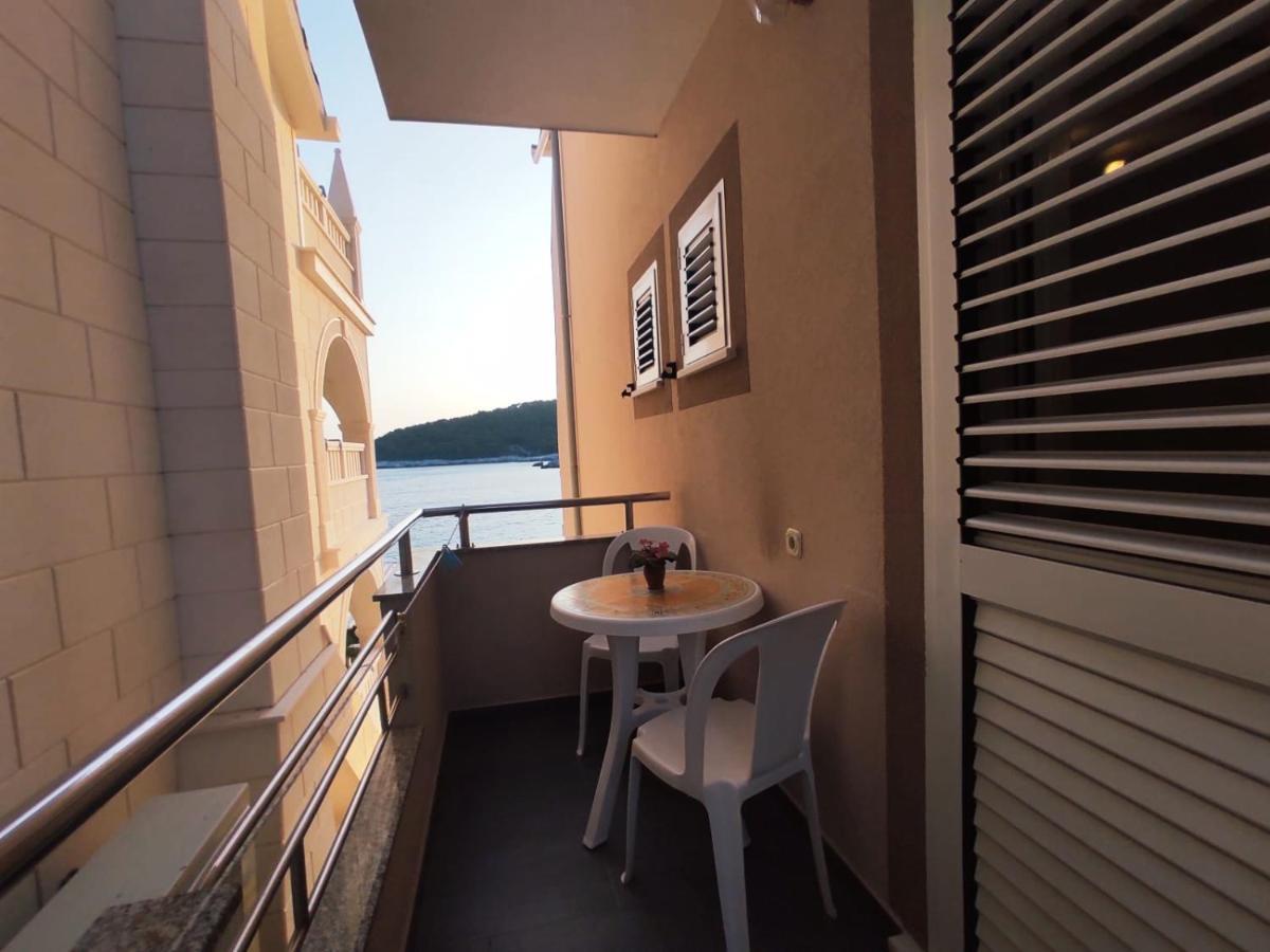Apartments Dragica Milna  Esterno foto