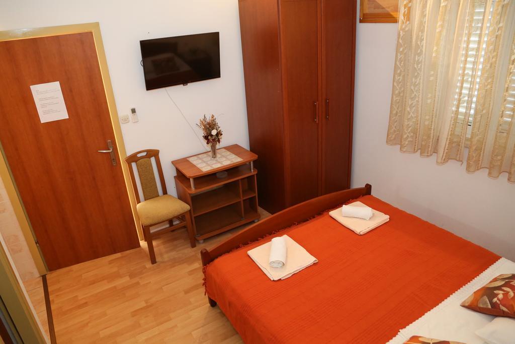 Apartments Dragica Milna  Esterno foto