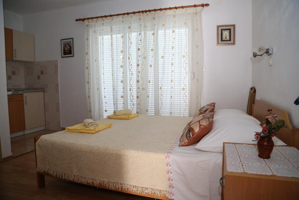Apartments Dragica Milna  Esterno foto